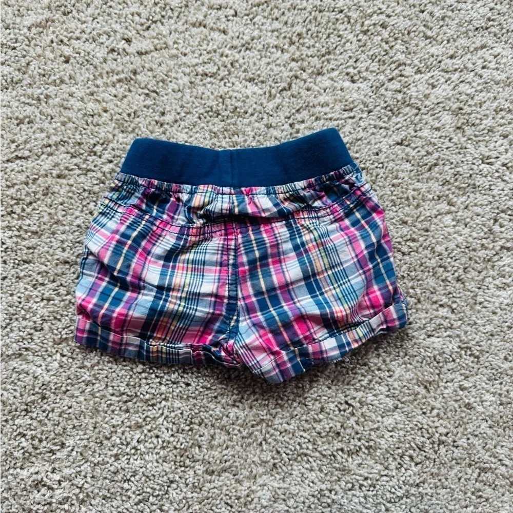 Bundle of 2 Baby Girl Shorts Plaid printed and Ice cream printed – 6-12 Months